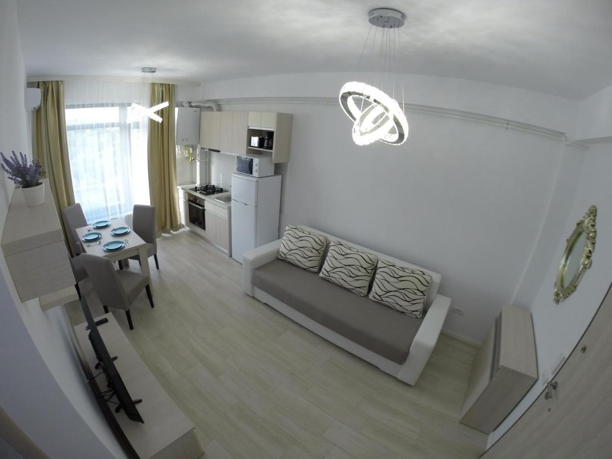 911 Apartament *