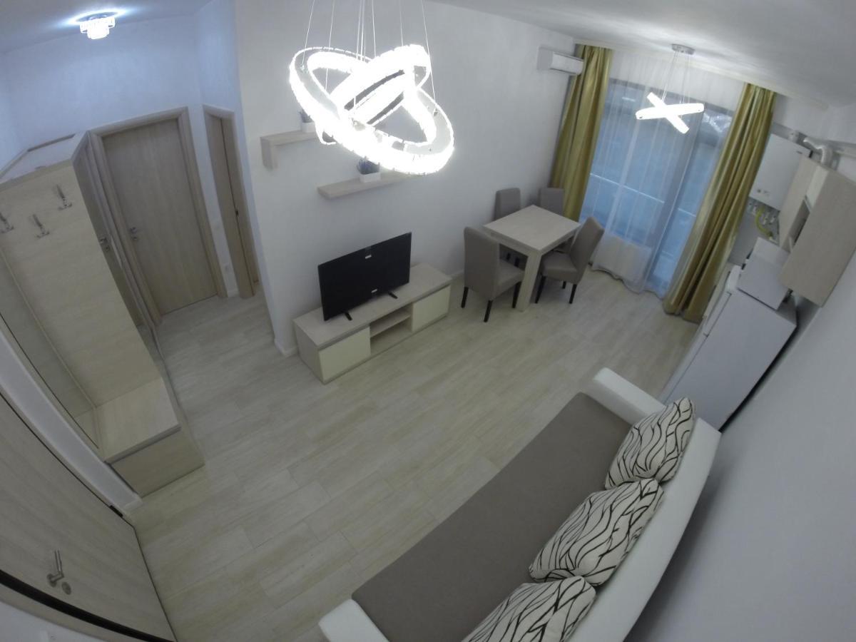 911 Mamaia